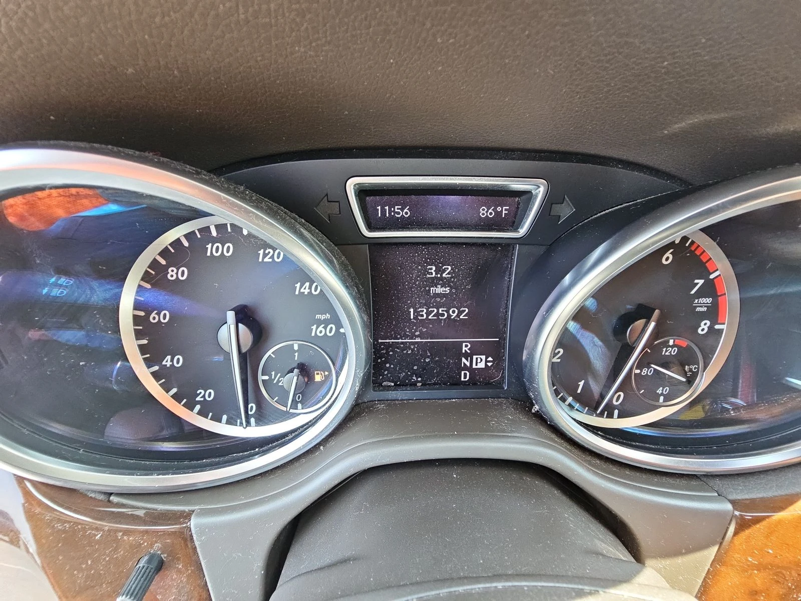 Mercedes-Benz ML 550 4MATIC - изображение 10