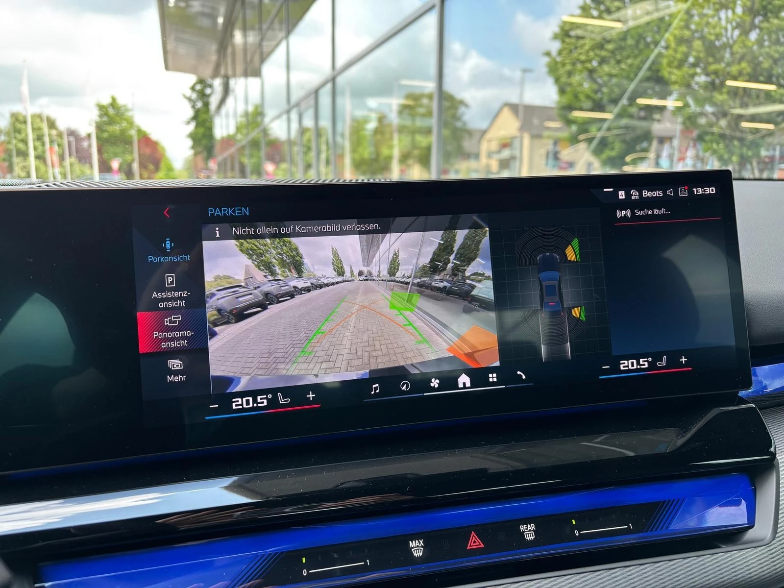 BMW i5 M60/ xDrive/ ICONIC GLOW/ H&K/ SHADOW LINE/ CAMERA - изображение 8
