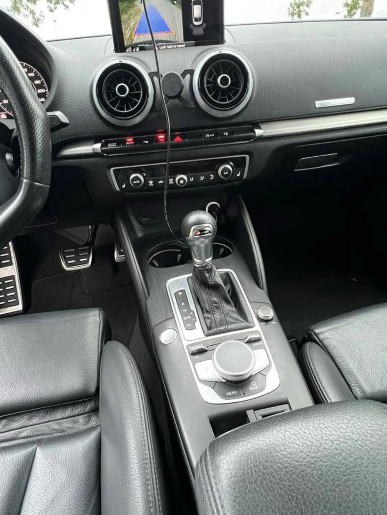 Audi A3 Sportback 3x S-Line - изображение 6