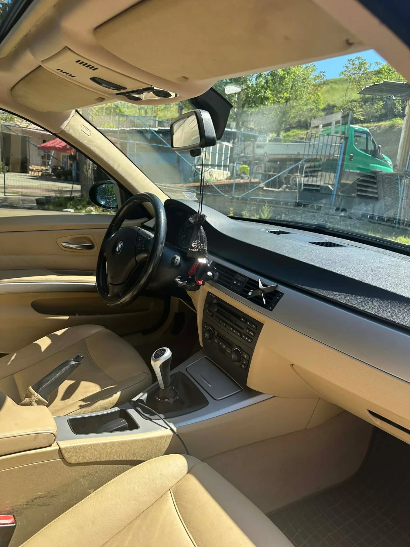 BMW 320 E90, снимка 15 - Автомобили и джипове - 54416031