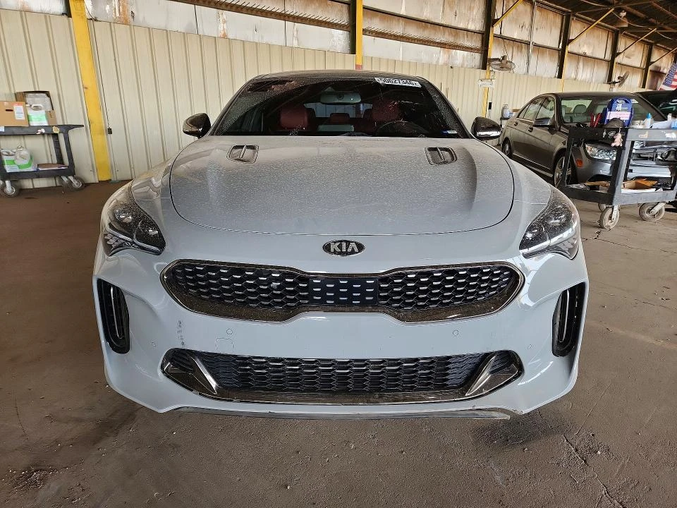 Kia Stinger, снимка 5 - Автомобили и джипове - 54578191