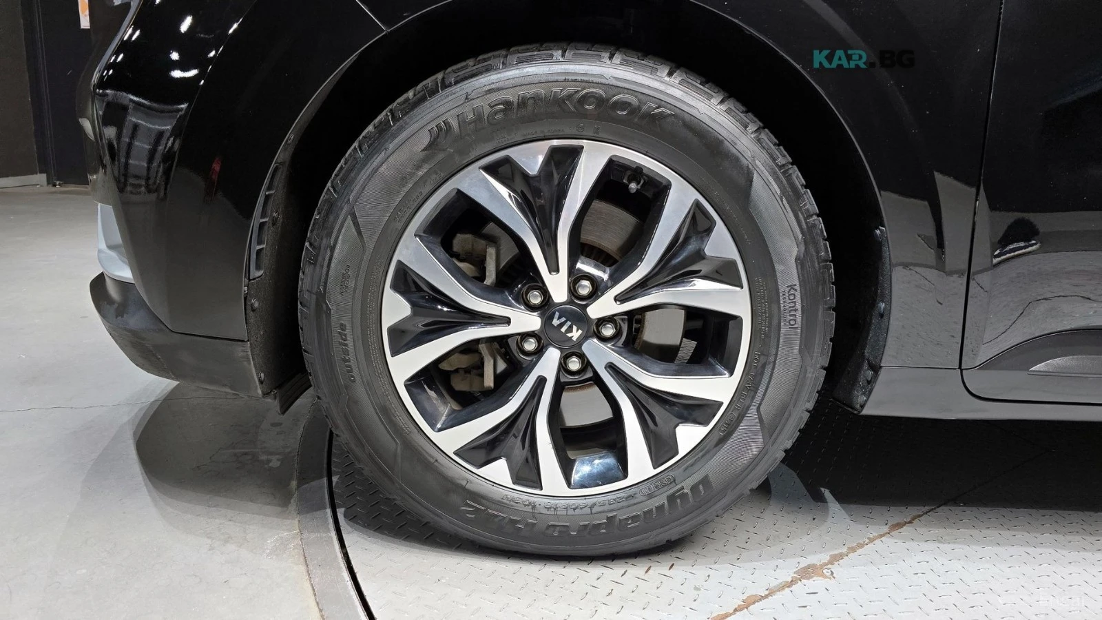 Kia Carnival * 2.2d* PRESTIGE* КОЖА* ПОДГРЕВ* ОБДУХВАНЕ* , снимка 5 - Автомобили и джипове - 54774253