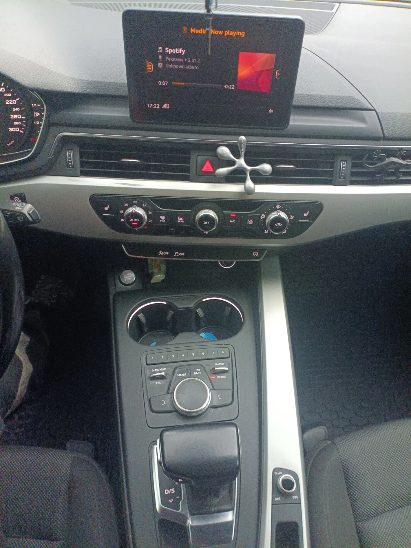 Audi A4 B9, снимка 11 - Автомобили и джипове - 54870494