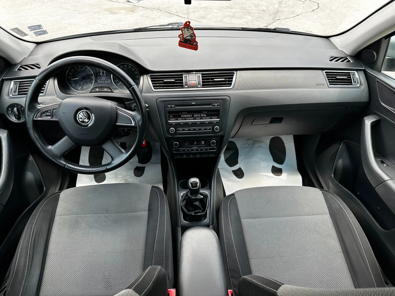 Skoda Rapid 1.6d 105 к.с., снимка 11 - Автомобили и джипове - 54998842