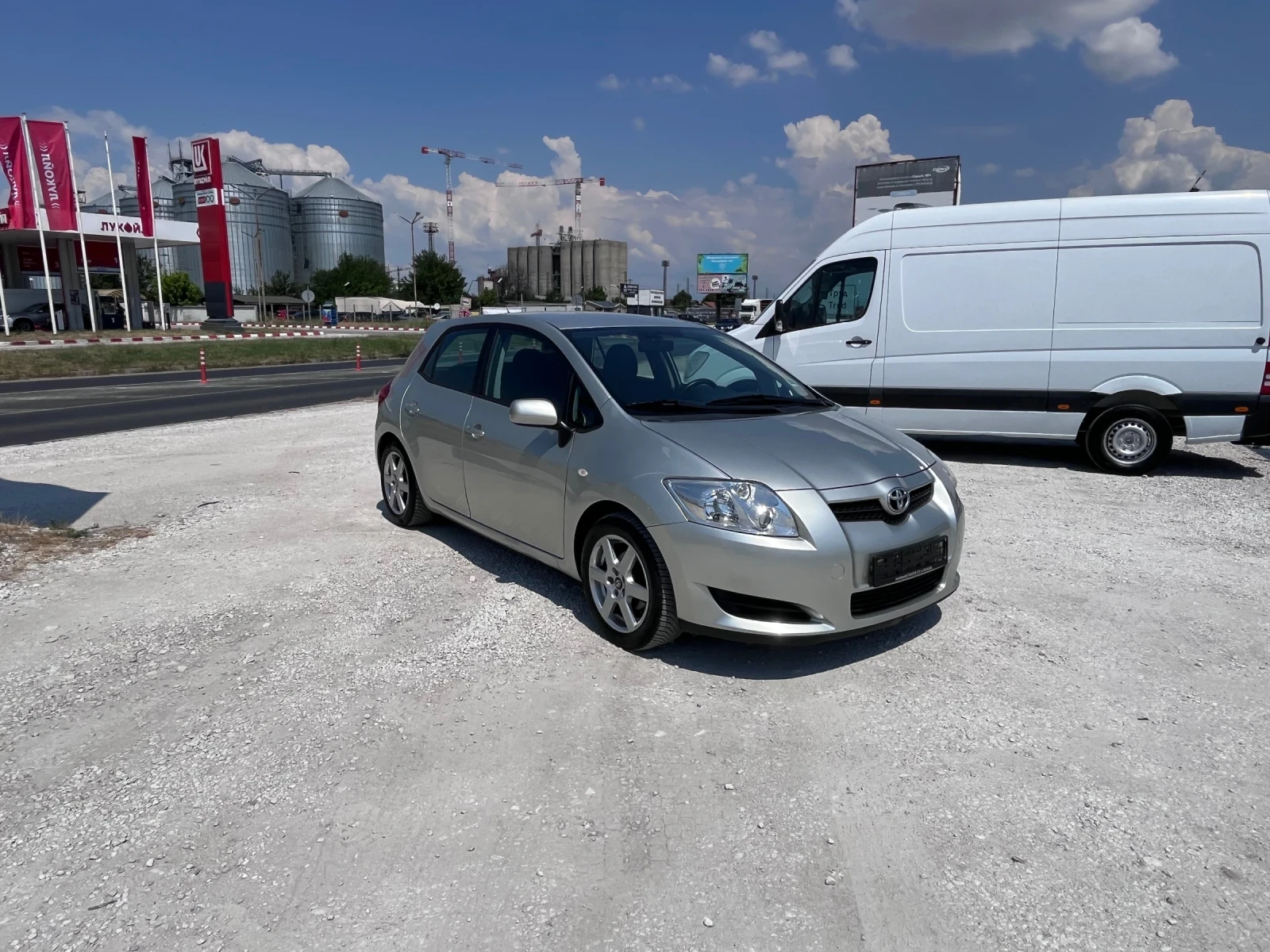 Toyota Auris, снимка 8 - Автомобили и джипове - 55549613