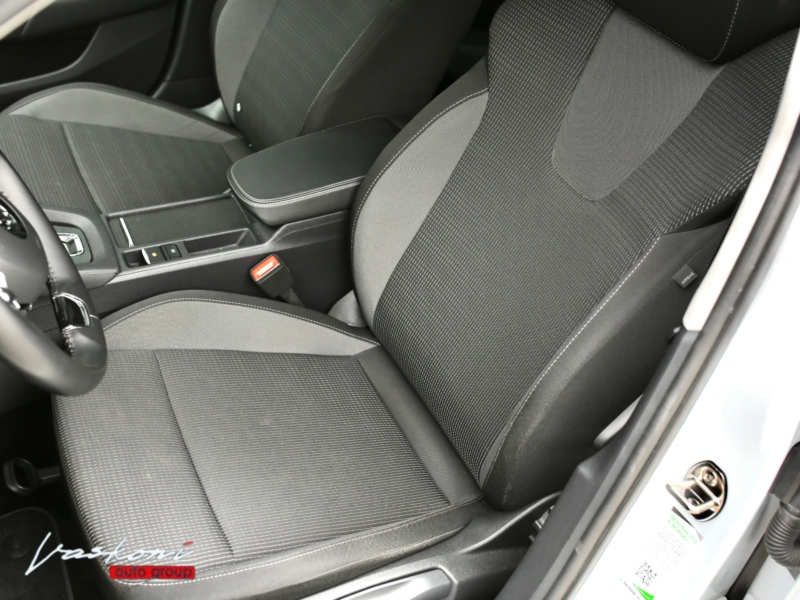 Skoda Octavia 2.0 TDI Sportline, снимка 11 - Автомобили и джипове - 55661467