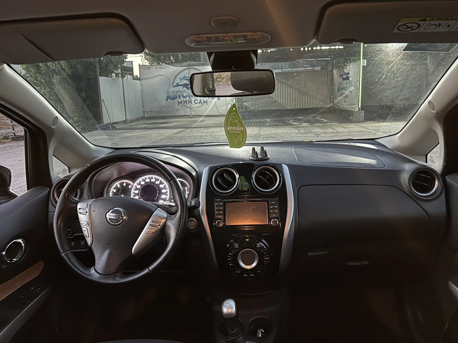 Nissan Note, снимка 4 - Автомобили и джипове - 55848491