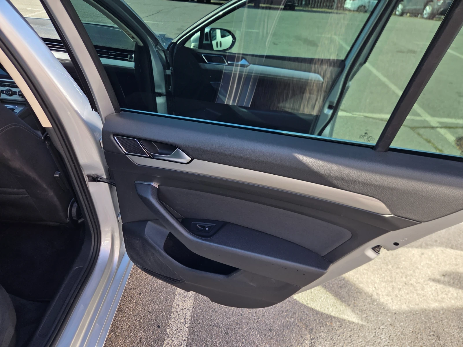 VW Passat, снимка 11 - Автомобили и джипове - 56295806