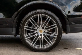 Porsche Cayenne PLATINUM EDITION /ПАНО/ОБДУХ/КАМЕРА/CARPLAY, снимка 17