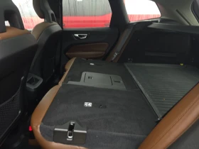 Volvo XC60 T5* MOMENTUM* ДИГИТАЛНО* ТАБЛО* 360КАМЕРА* LANE* A, снимка 12