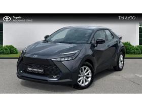 ������ Toyota C-HR
