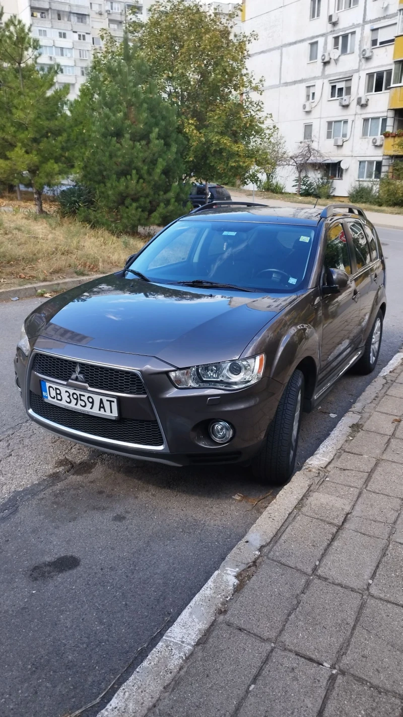 Mitsubishi Outlander 2.2did, снимка 1 - Автомобили и джипове - 47280522