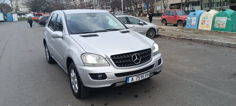 Mercedes-Benz ML НА ПРУЖИНИ 240к.с, снимка 1 - Автомобили и джипове - 48639473