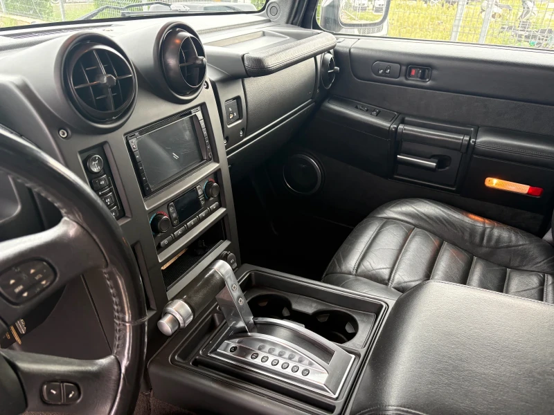 Hummer H2 6, 0 L ГАЗ - бензин, снимка 10 - Автомобили и джипове - 51698324