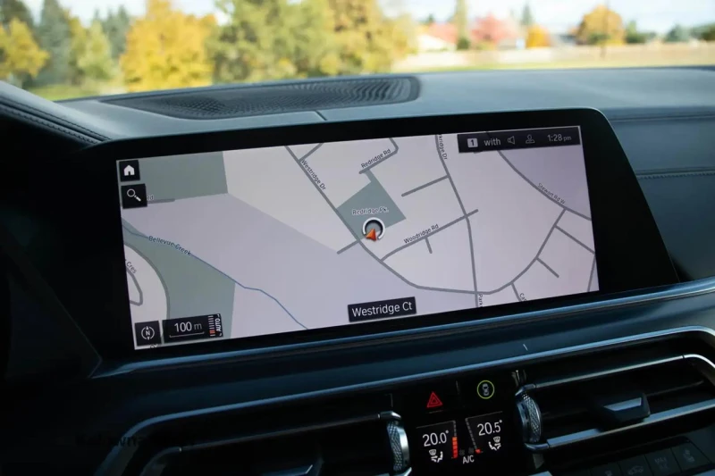 BMW X5 40i* Mpacket* Distronic* HeadUp* Масаж* Diamand pa, снимка 13 - Автомобили и джипове - 52390381