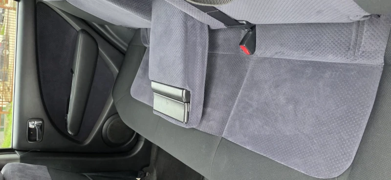 Mitsubishi Outlander, снимка 13 - Автомобили и джипове - 52789813