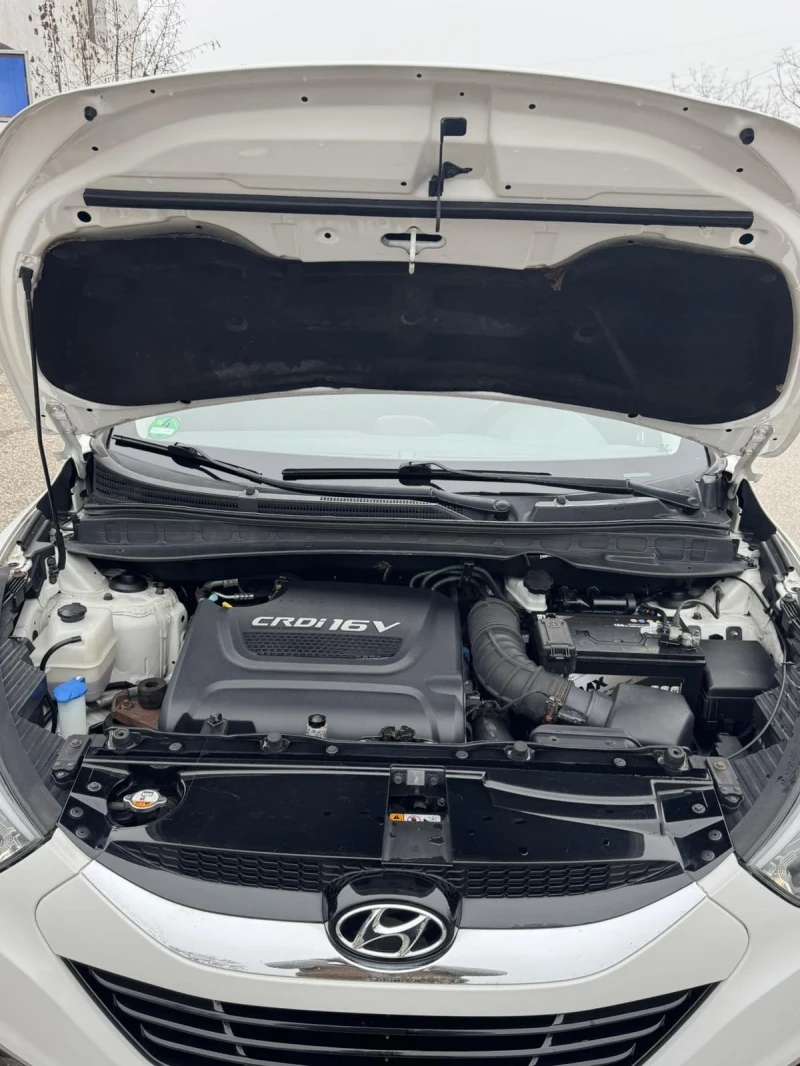 Hyundai IX35 * * 2.0CRDi 4x4 * * 184кс * * Подгрев * * ПАНОРАМА, снимка 17 - Автомобили и джипове - 52881135
