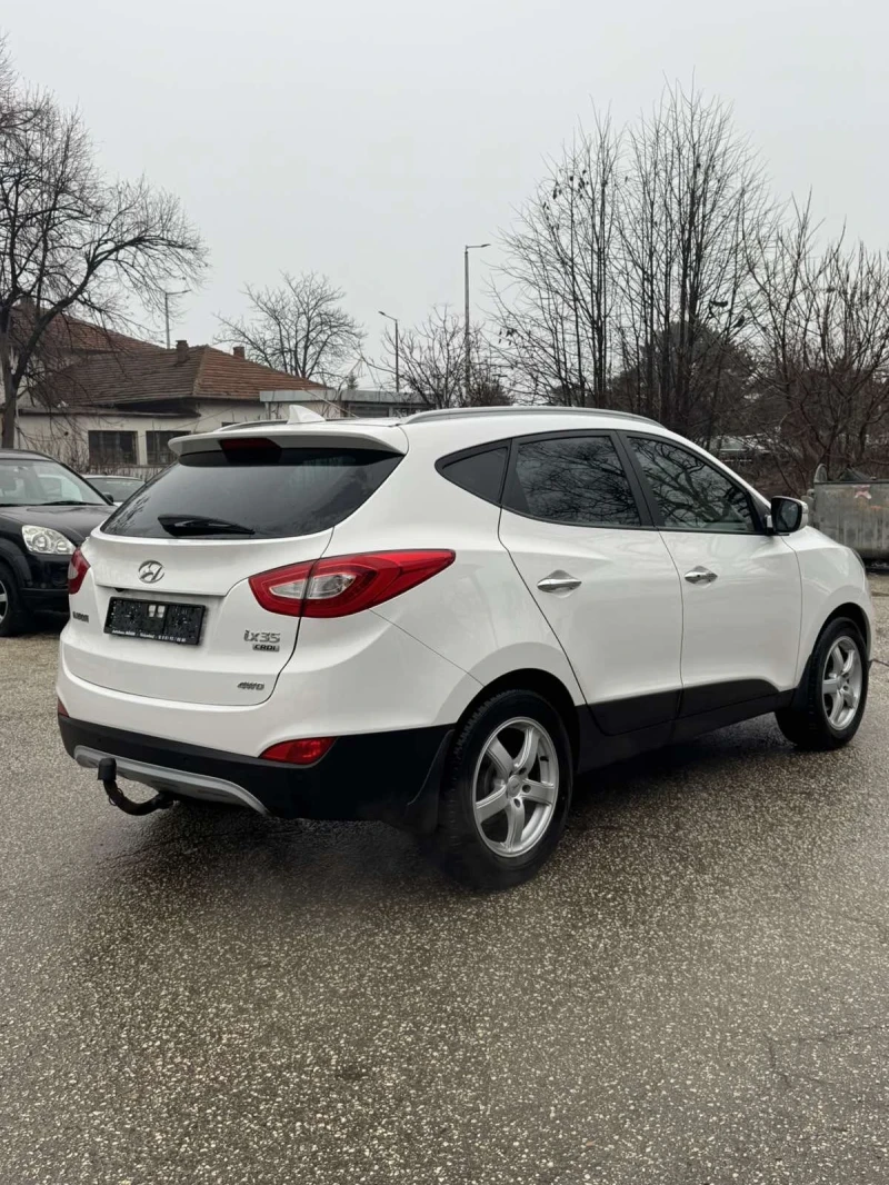 Hyundai IX35 * * 2.0CRDi 4x4 * * 184кс * * Подгрев * * ПАНОРАМА, снимка 6 - Автомобили и джипове - 52881135