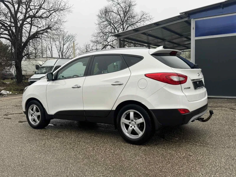 Hyundai IX35 * * 2.0CRDi 4x4 * * 184кс * * Подгрев * * ПАНОРАМА, снимка 5 - Автомобили и джипове - 52881135