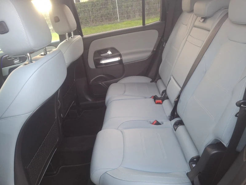 Mercedes-Benz GLB 200 4MATIC 6+ 1, снимка 7 - Автомобили и джипове - 53070495