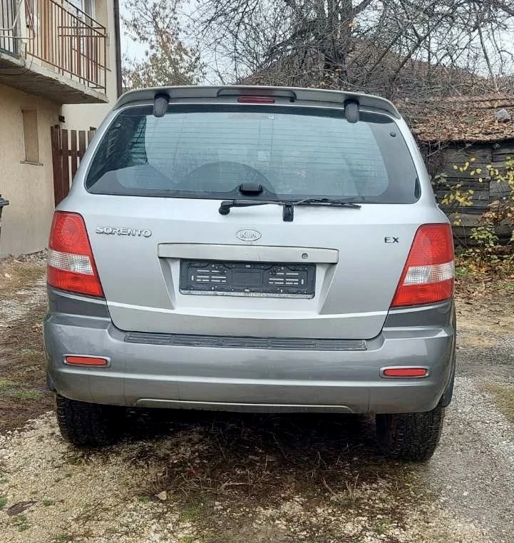 Kia Sorento, снимка 4 - Автомобили и джипове - 48001620