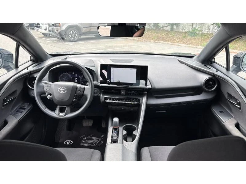 Toyota C-HR 2.0 PHEV COOL, снимка 8 - Автомобили и джипове - 55376670