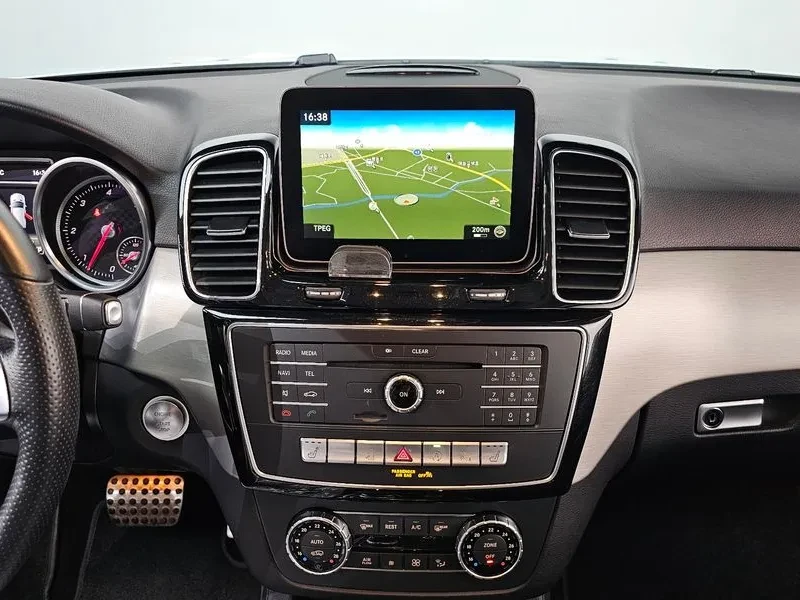Mercedes-Benz GLE 350D 4MATIC PREMIUM, снимка 13 - Автомобили и джипове - 55562923