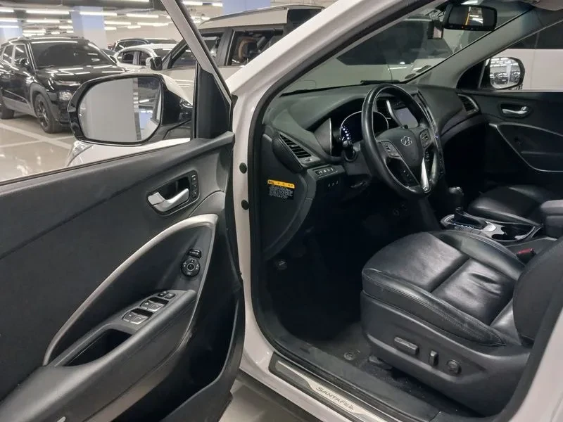 Hyundai Santa fe 2.2 CRDI 4WD - САМО 30% АВАНС, снимка 10 - Автомобили и джипове - 55740260