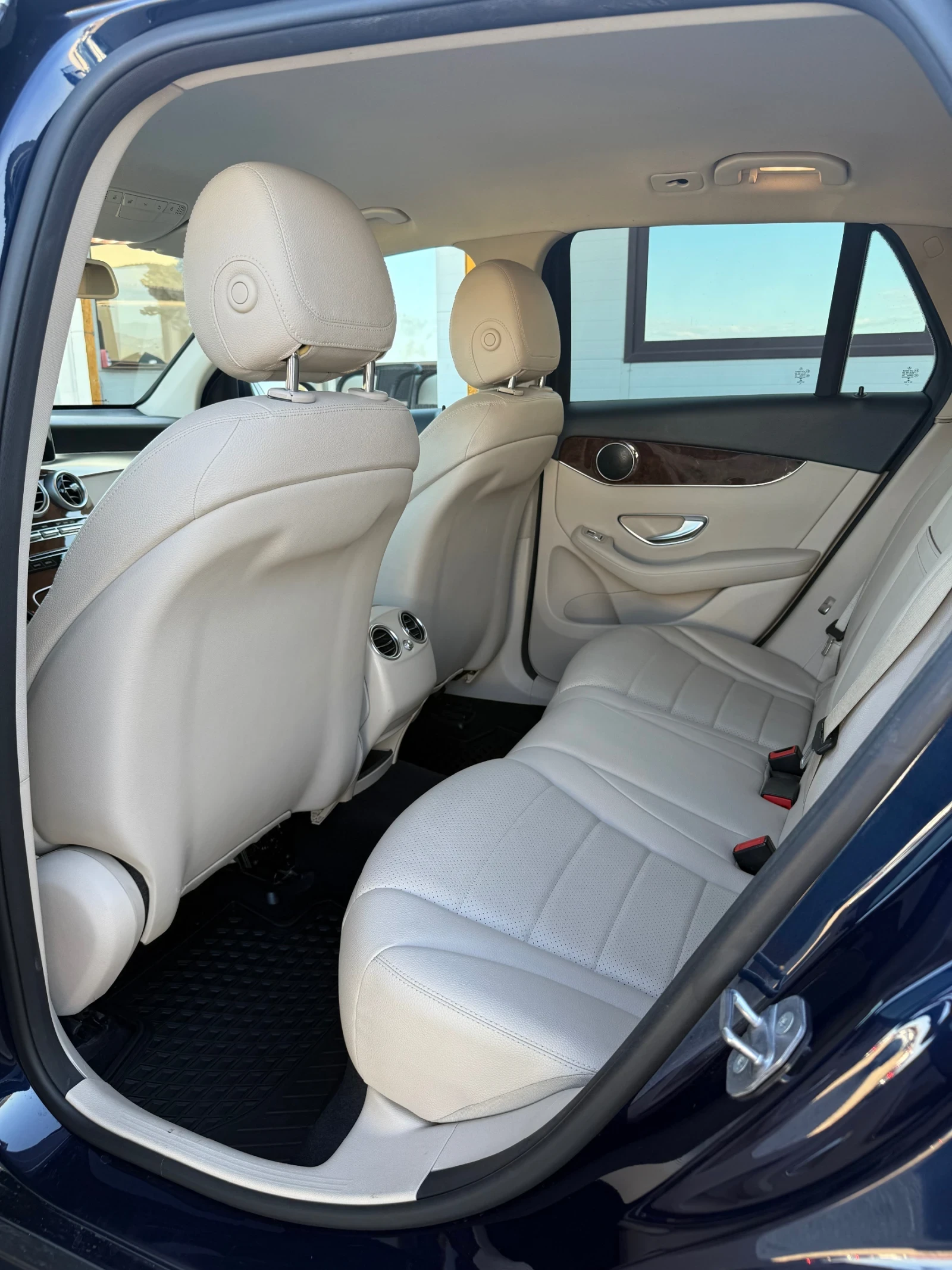 Mercedes-Benz GLC 220 2.2CDI* Navi* 4Matic* 9G* ЛИЗИНГ - изображение 8