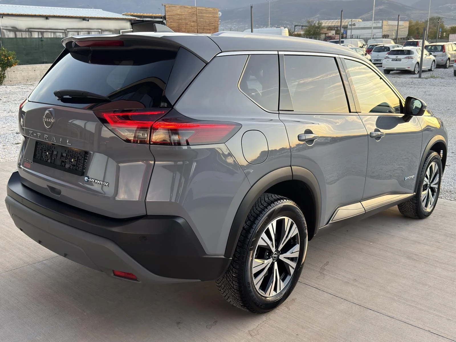 Nissan X-trail Nissan X-trail 1.5 e-Power 4x4  TOP - изображение 4