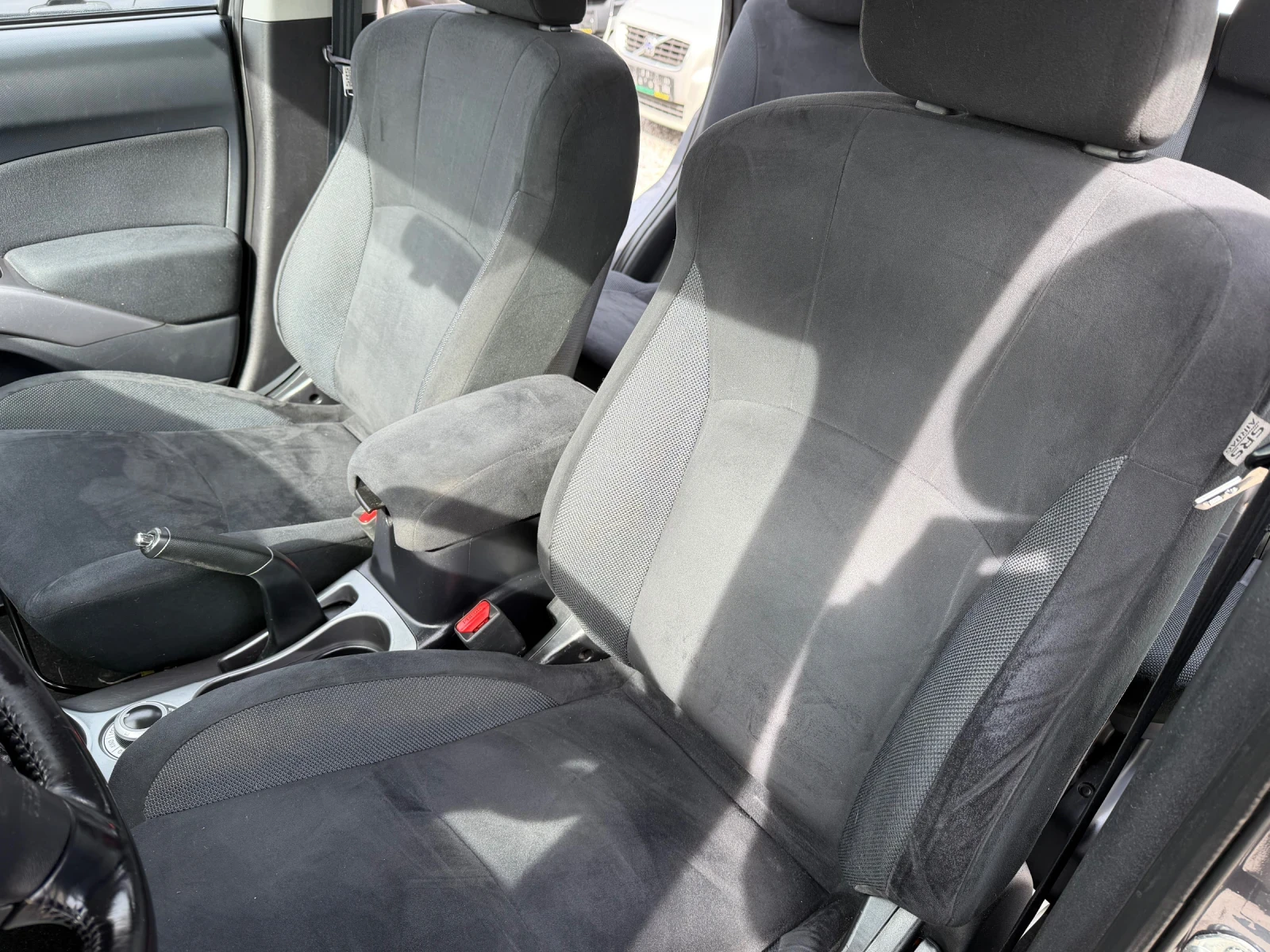 Mitsubishi Outlander 2.0 DIZEL, 140 ���� , 4x4 | Mobile.bg � ����������� 14