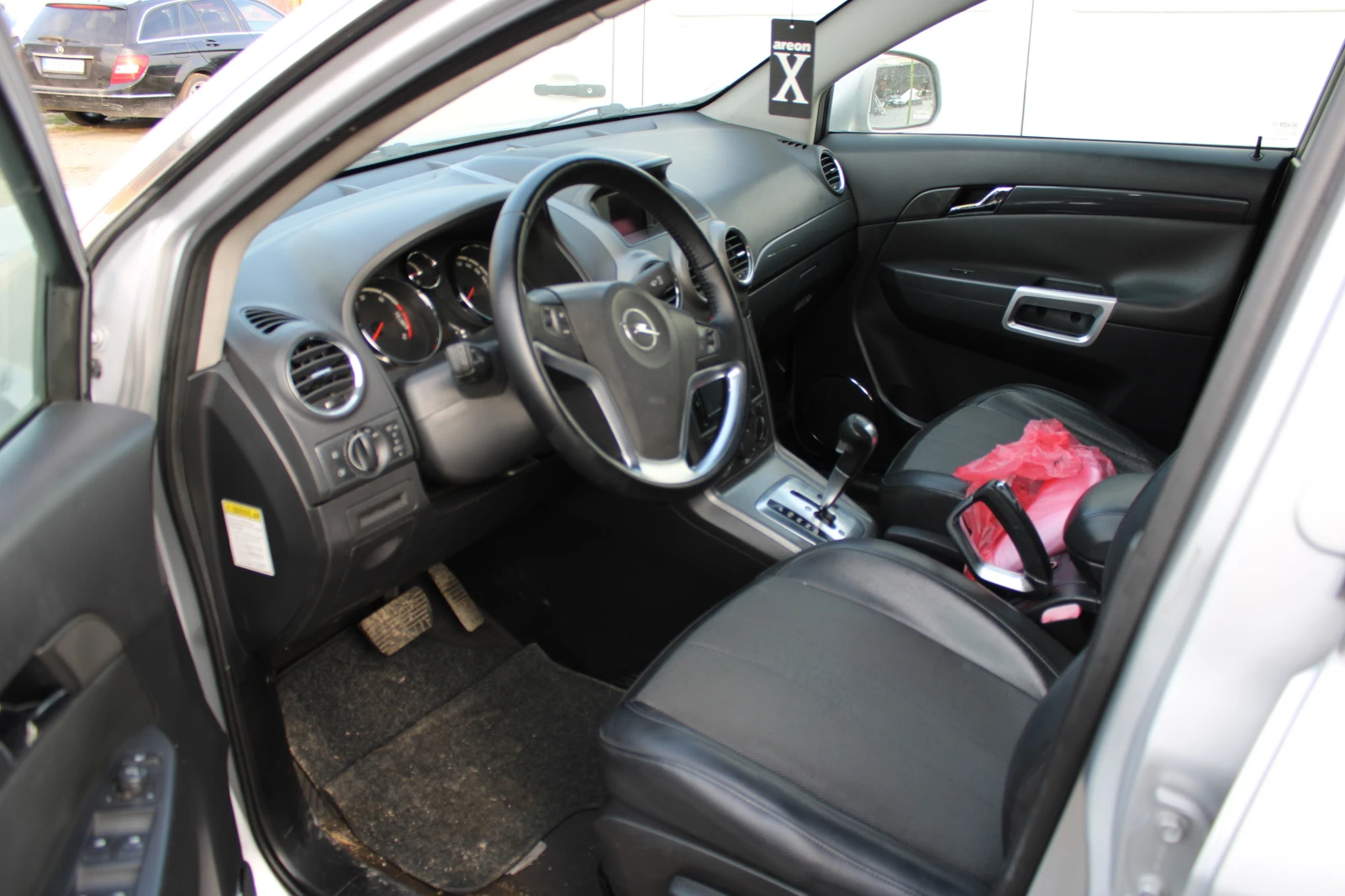 Opel Antara, снимка 4 - Автомобили и джипове - 53710954