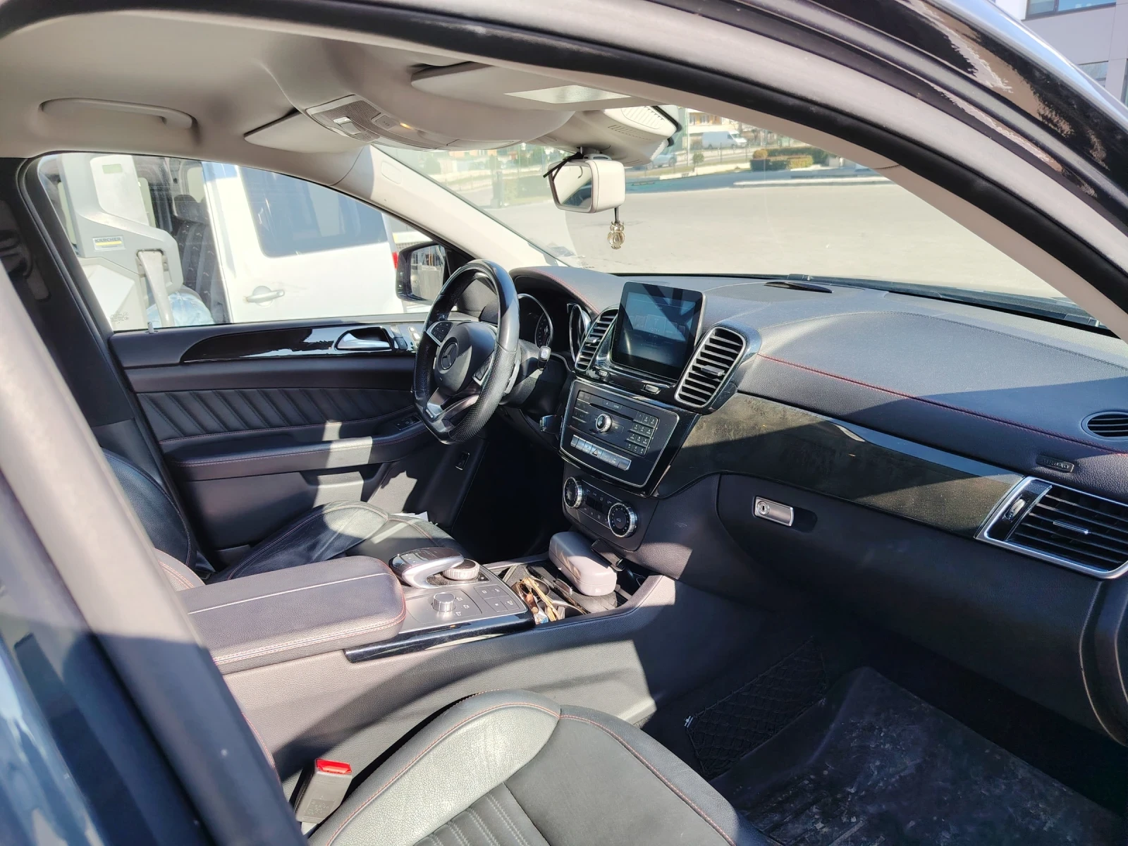 Mercedes-Benz GLE Coupe 350, снимка 13 - Автомобили и джипове - 53736621