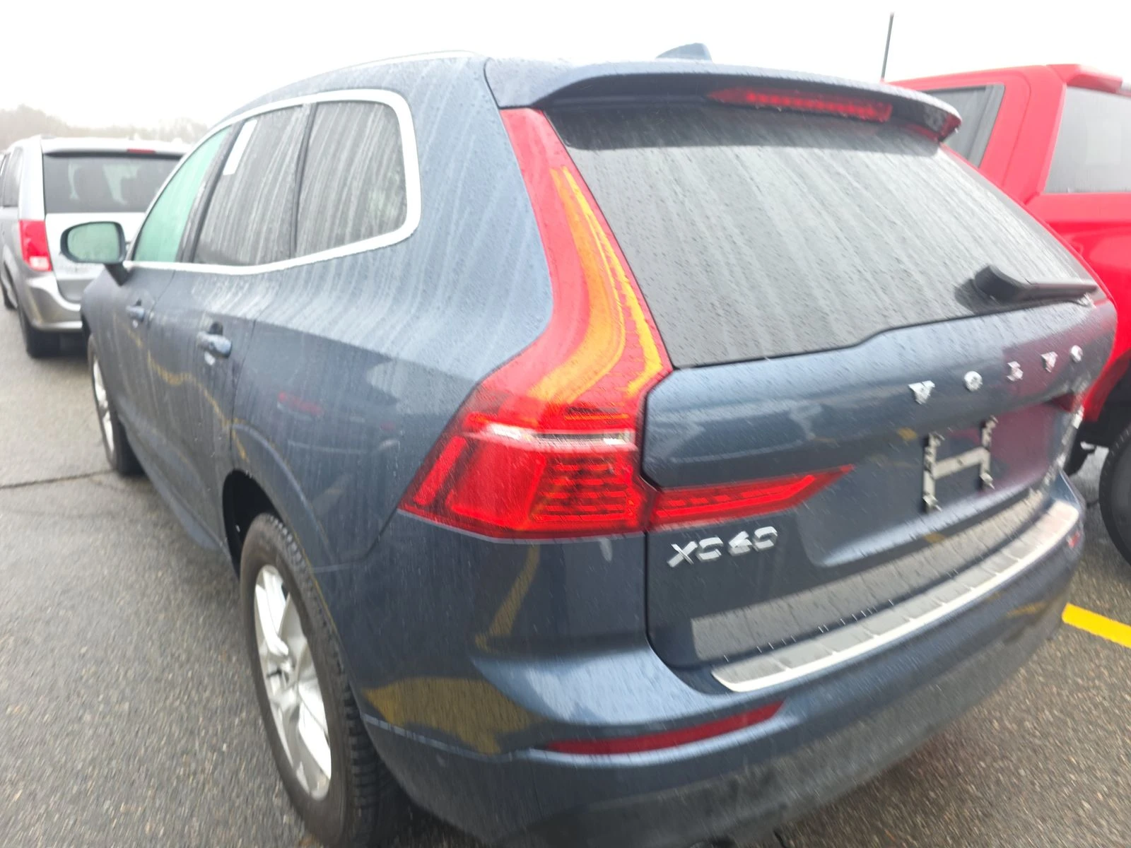 Volvo XC60 T5* MOMENTUM* ДИГИТАЛНО* ТАБЛО* 360КАМЕРА* LANE* A, снимка 4 - Автомобили и джипове - 53802764