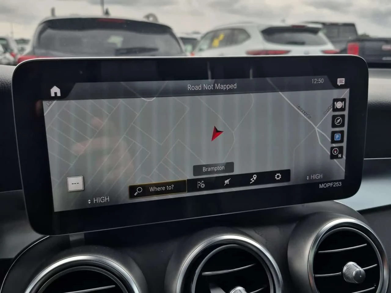 Mercedes-Benz GLC 300 CARFAX/ДИГИТАЛЕН КМ./2 КЛЮЧА/ПАНО/ПОДГРЕВ/ПАМЕТ, снимка 10 - Автомобили и джипове - 54116044