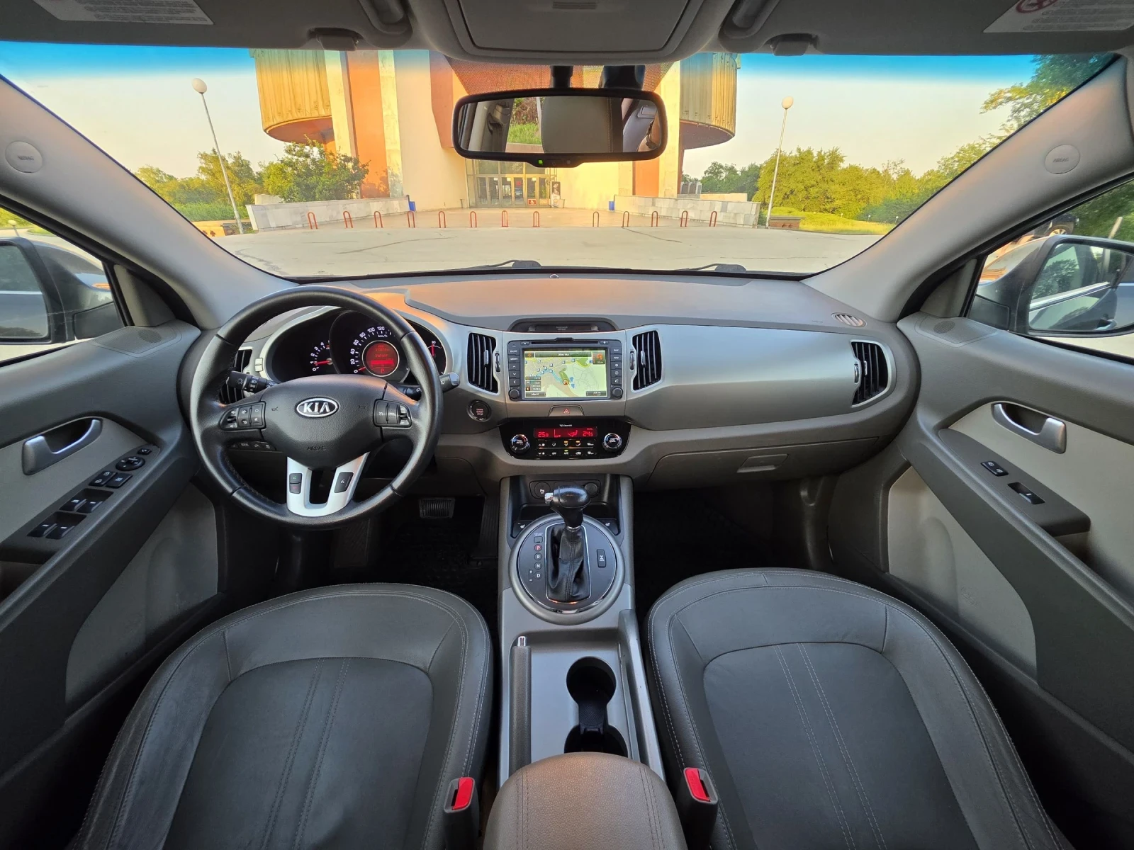 Kia Sportage Premium, Пълна сервизна история KiA, снимка 10 - Автомобили и джипове - 55094064