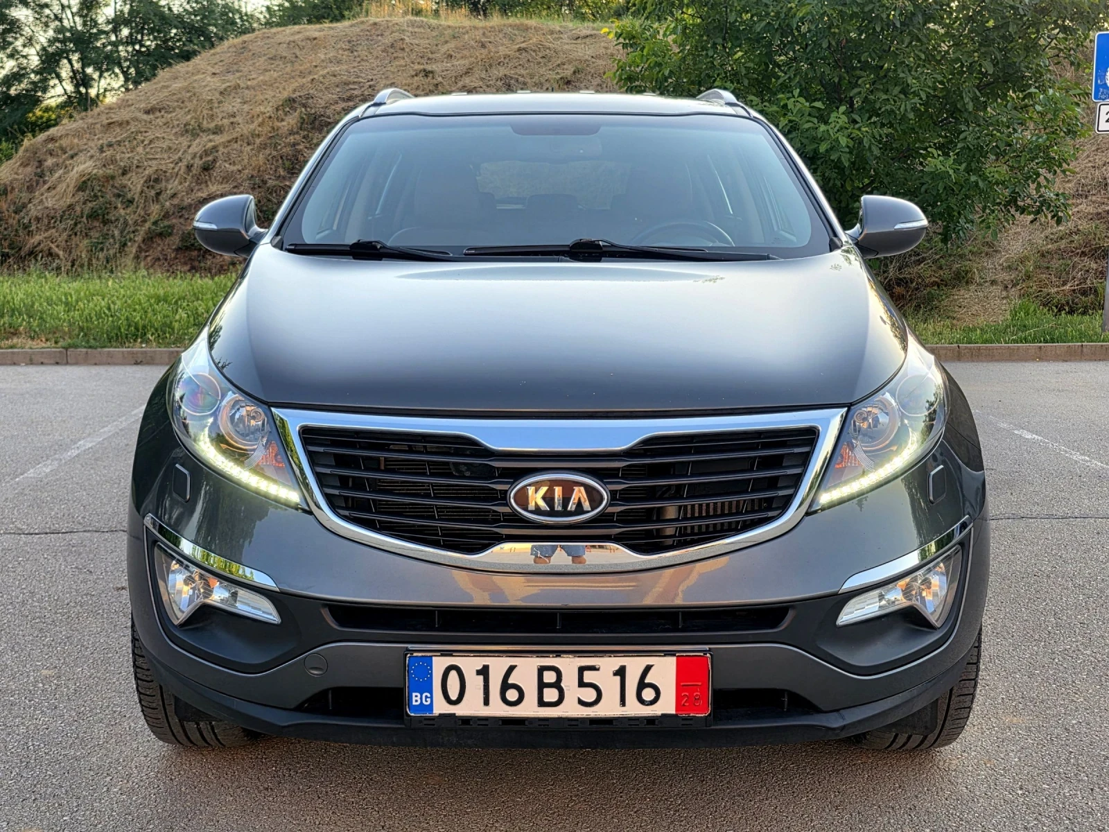 Kia Sportage Premium, Пълна сервизна история KiA, снимка 2 - Автомобили и джипове - 55094064