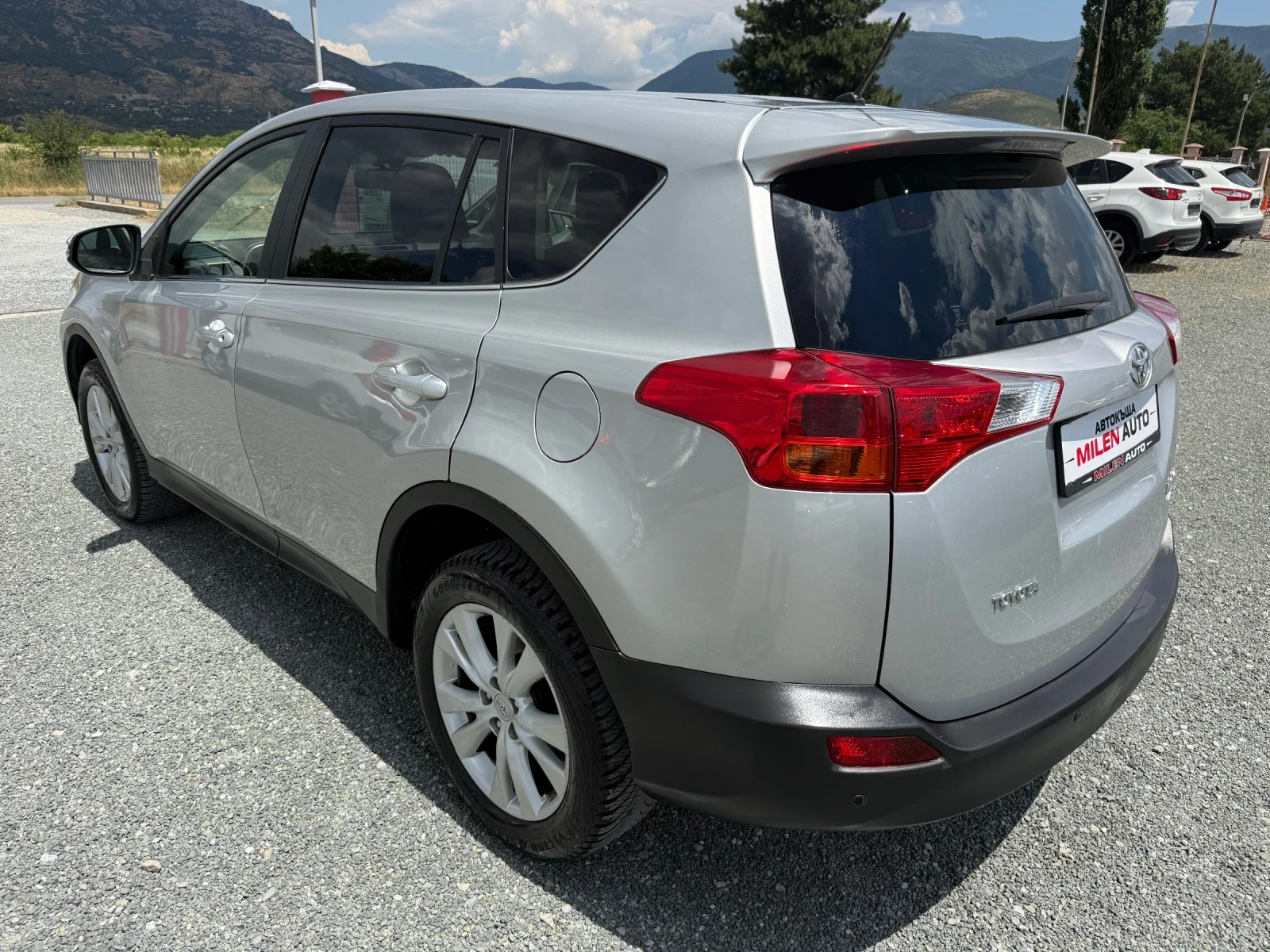 Toyota Rav4 (KATO НОВА)^(4x4), снимка 8 - Автомобили и джипове - 55322576
