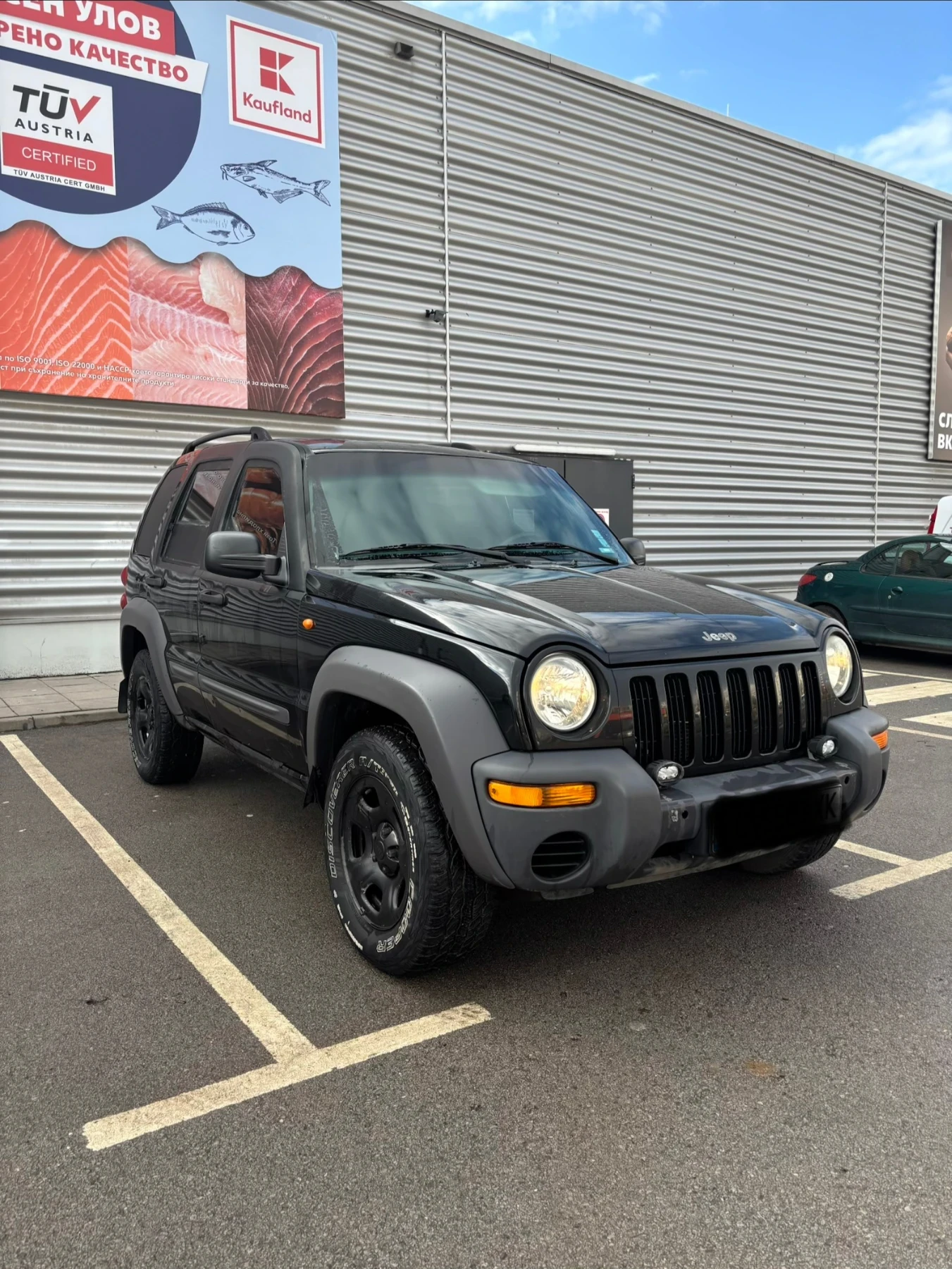 Jeep Cherokee БРОНИРАН, снимка 2 - Автомобили и джипове - 55347772