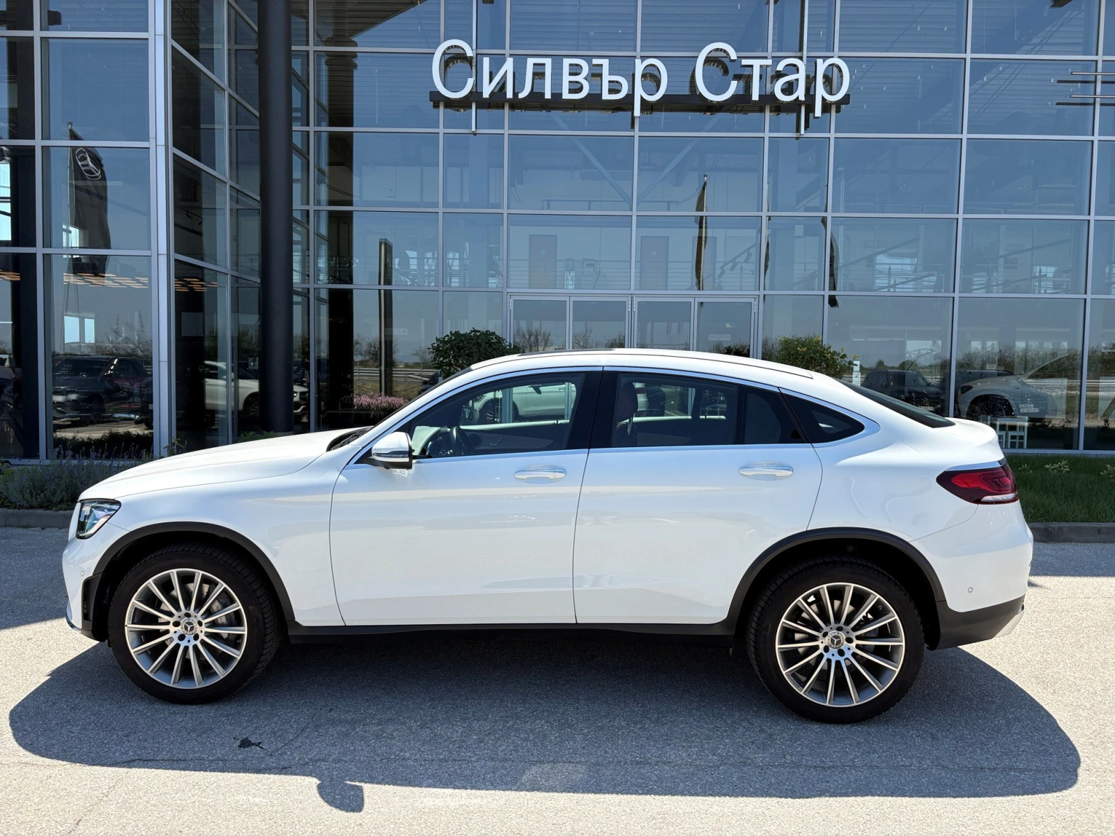 Mercedes-Benz GLC 300 e 4MATIC Coupe, снимка 3 - Автомобили и джипове - 55834322