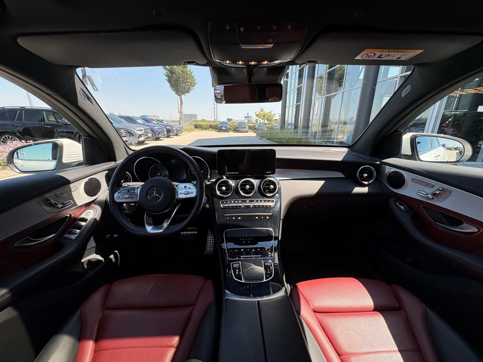 Mercedes-Benz GLC 300 e 4MATIC Coupe, снимка 11 - Автомобили и джипове - 55834322