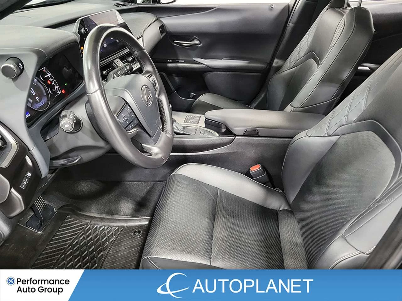 Lexus UX 250h Premium AWD, снимка 16 - Автомобили и джипове - 56653862