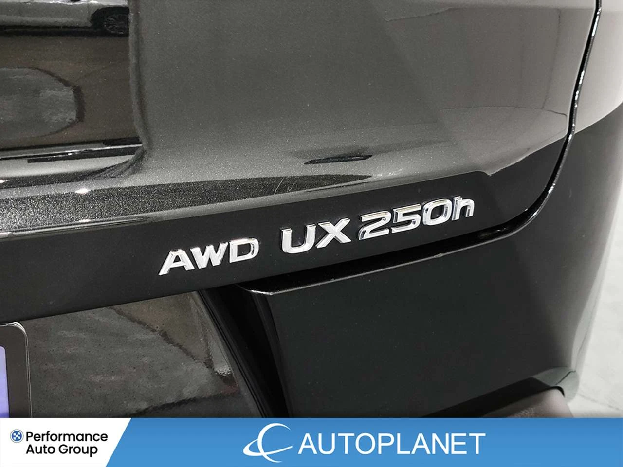 Lexus UX 250h Premium AWD, снимка 12 - Автомобили и джипове - 56653862