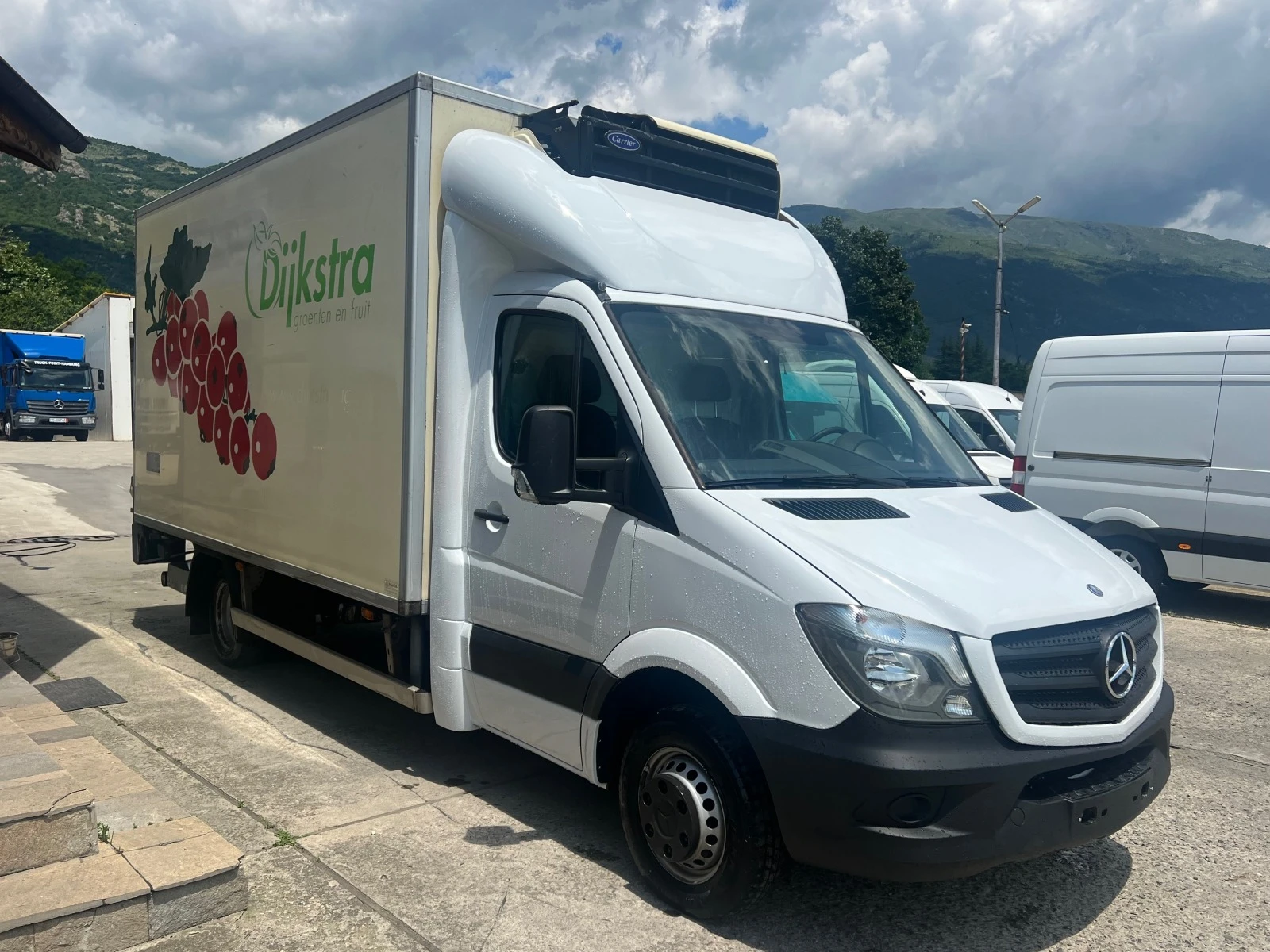 Mercedes-Benz Sprinter 519 Хладилен , 3500 кг , Падащ борд , 4, 10м , Клима - изображение 4