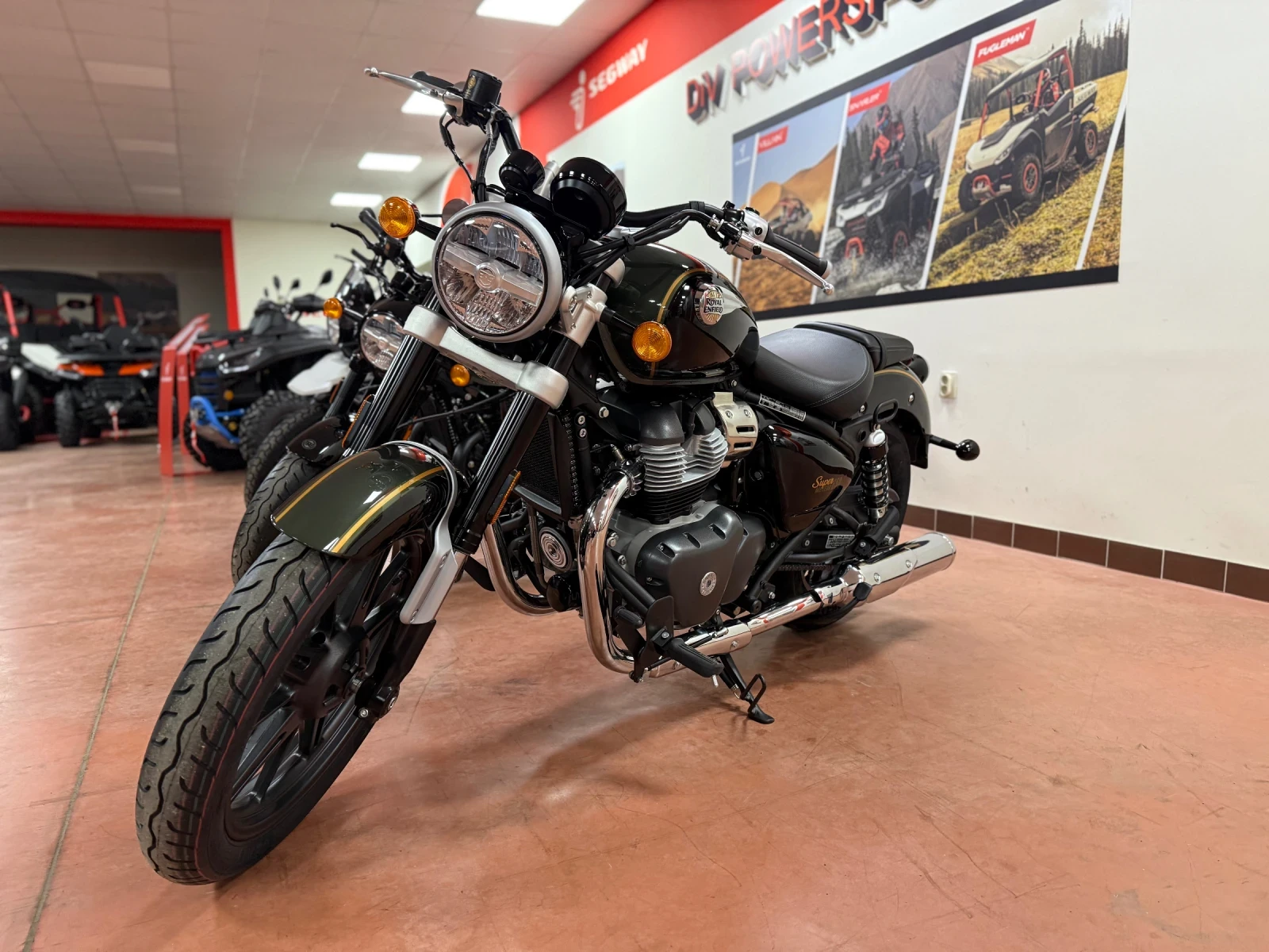 Royal Enfield Super Meteor Interstellar 650 | Mobile.bg   1