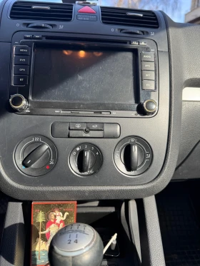 VW Golf 1.6 Газ, снимка 6