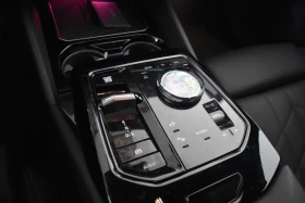 BMW 520 xDrive Touring, снимка 11