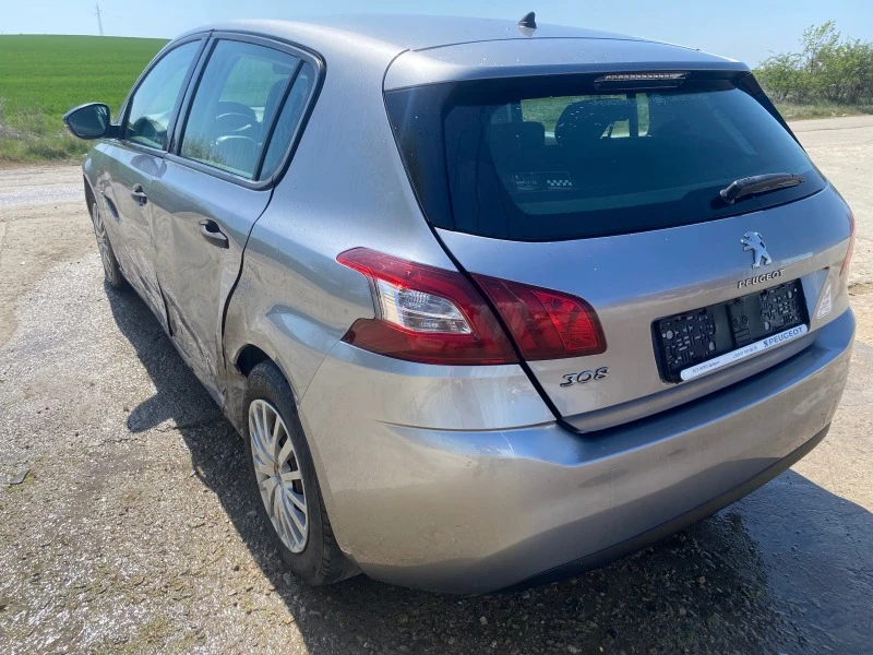 Peugeot 308 1.6 blue HDI, снимка 5 - Автомобили и джипове - 45407522