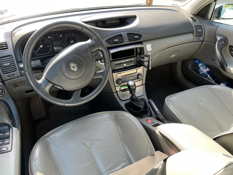 Renault Laguna 2.2DCI, снимка 13 - Автомобили и джипове - 47758396