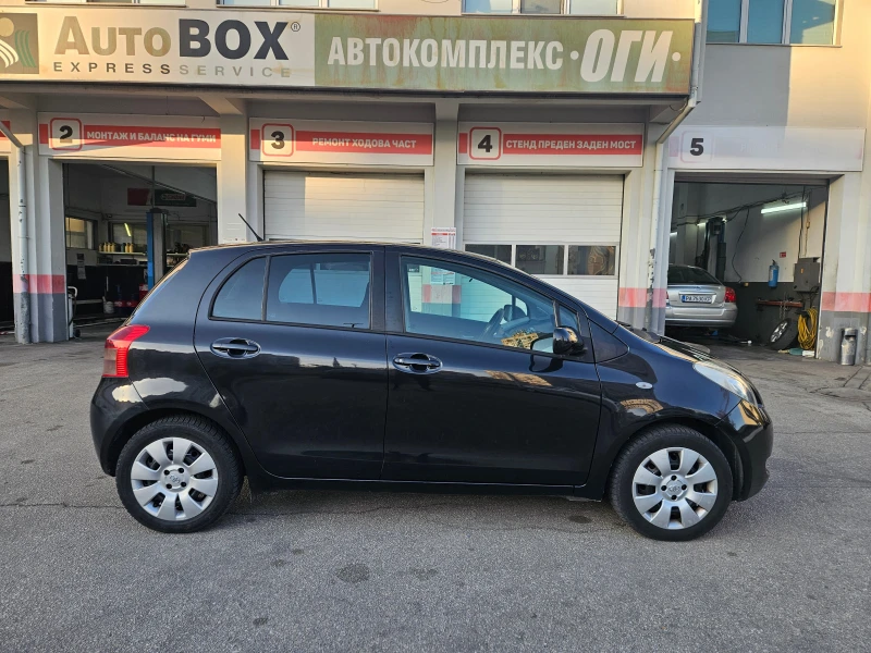 Toyota Yaris 1.3i-GAZ.INJ.-BRC/NAVI MEDIA, снимка 5 - Автомобили и джипове - 47804963